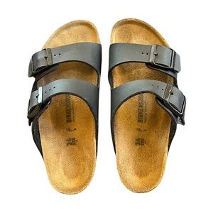 Black kids, Birkenstock sandals Size 34 worn once Arizona Kids birko-flor